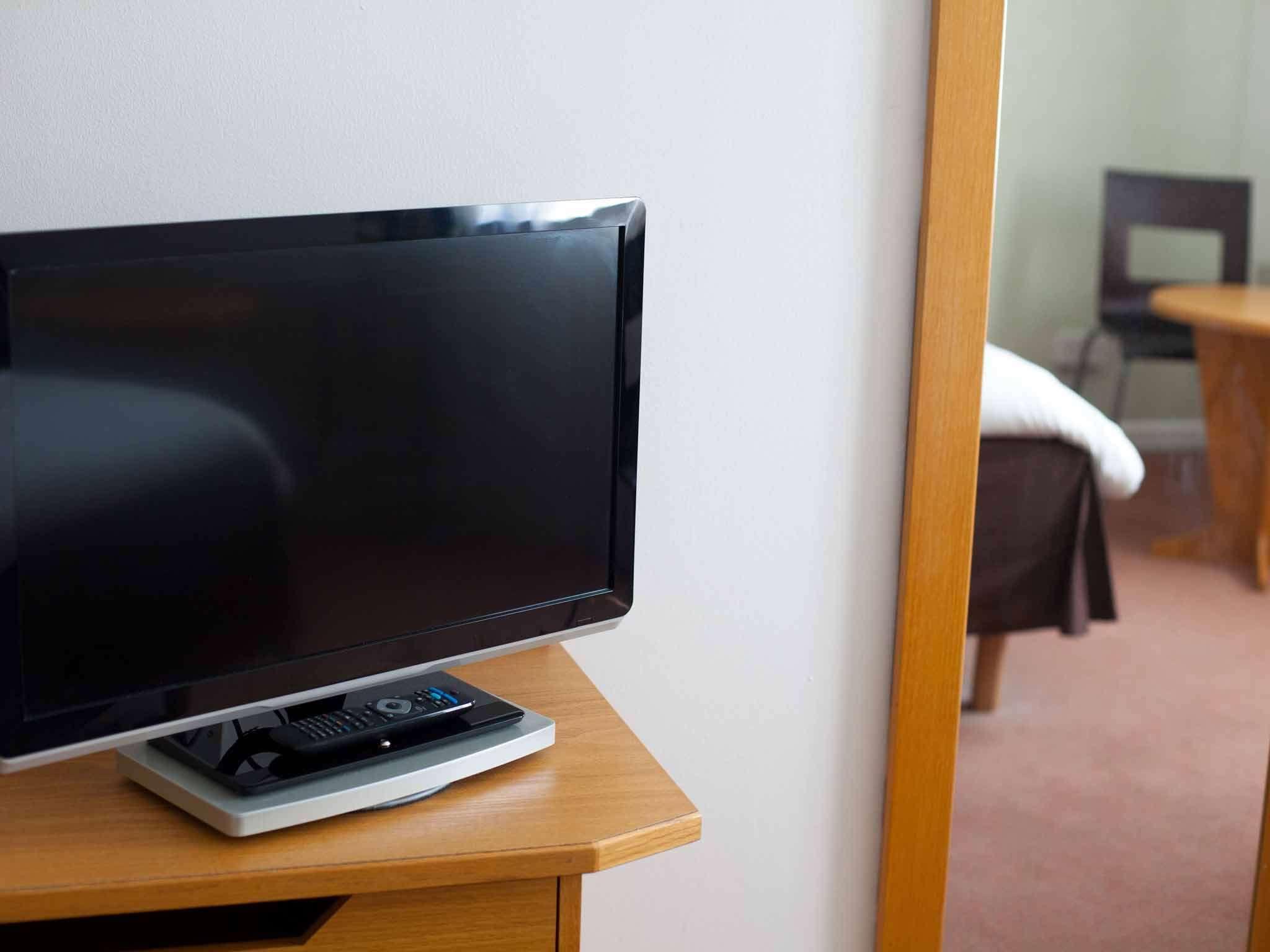 Hotel Ibis Cardiff Gate - International Business Park Esterno foto