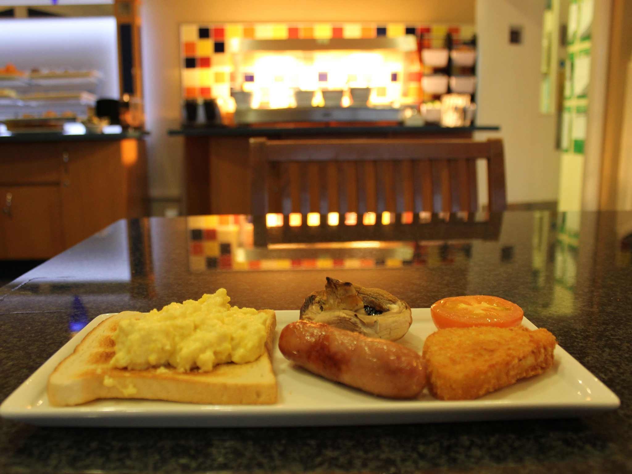 Hotel Ibis Cardiff Gate - International Business Park Esterno foto